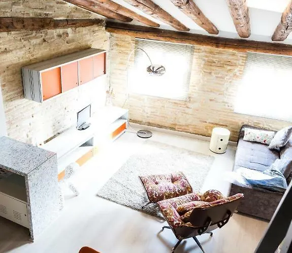 Fantastica Buhardilla Pz. Pilar