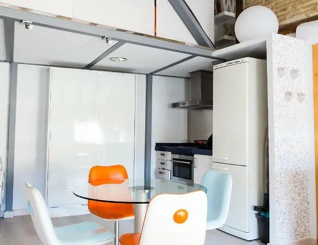 Fantastica Buhardilla Pz. Pilar Apartment *